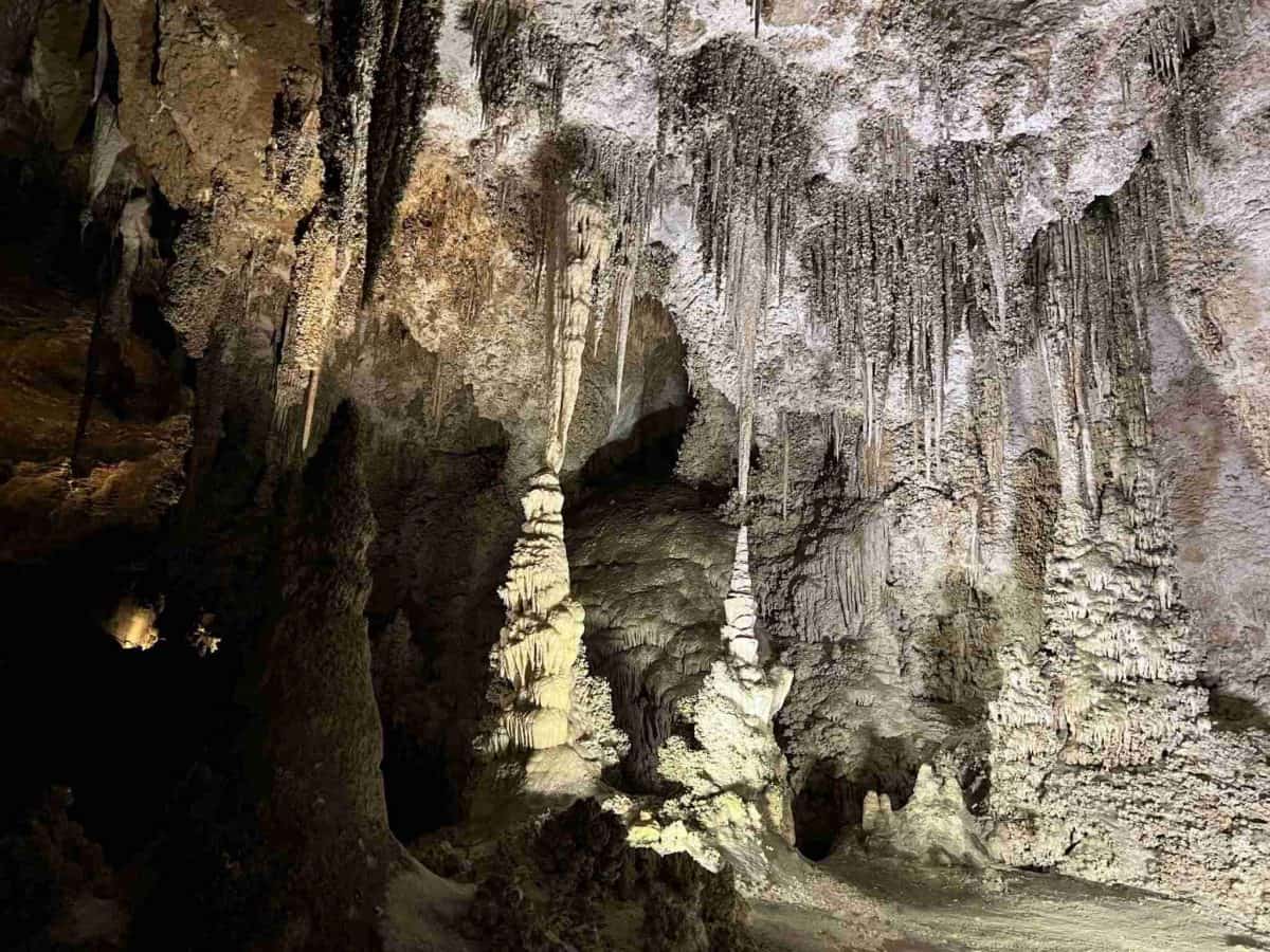 Big Room Trail cave decorations