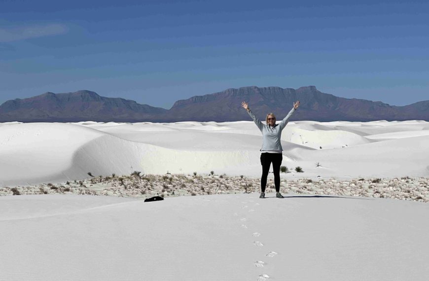 White Sands National Park planning guide cover.
