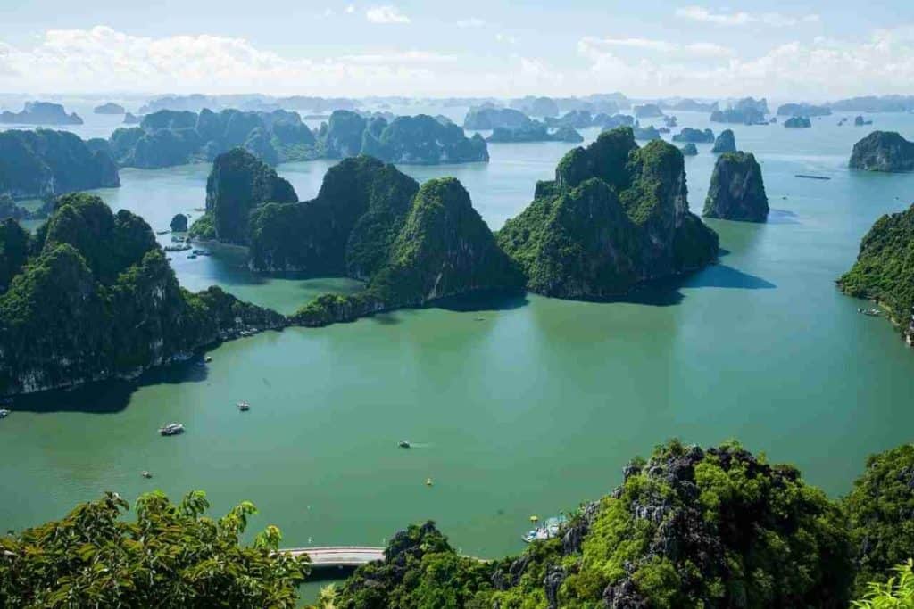 most beautiful places in the world - Ha Long Bay