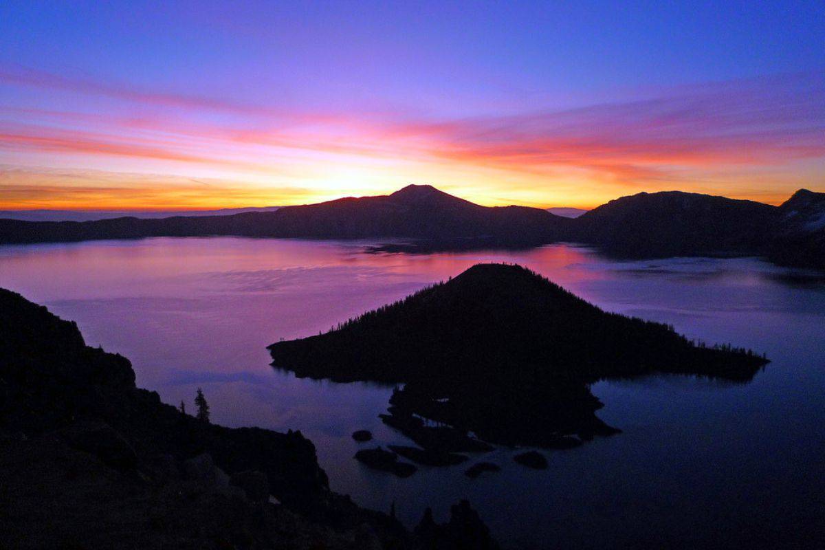 Crater Lake National Park at sunrise