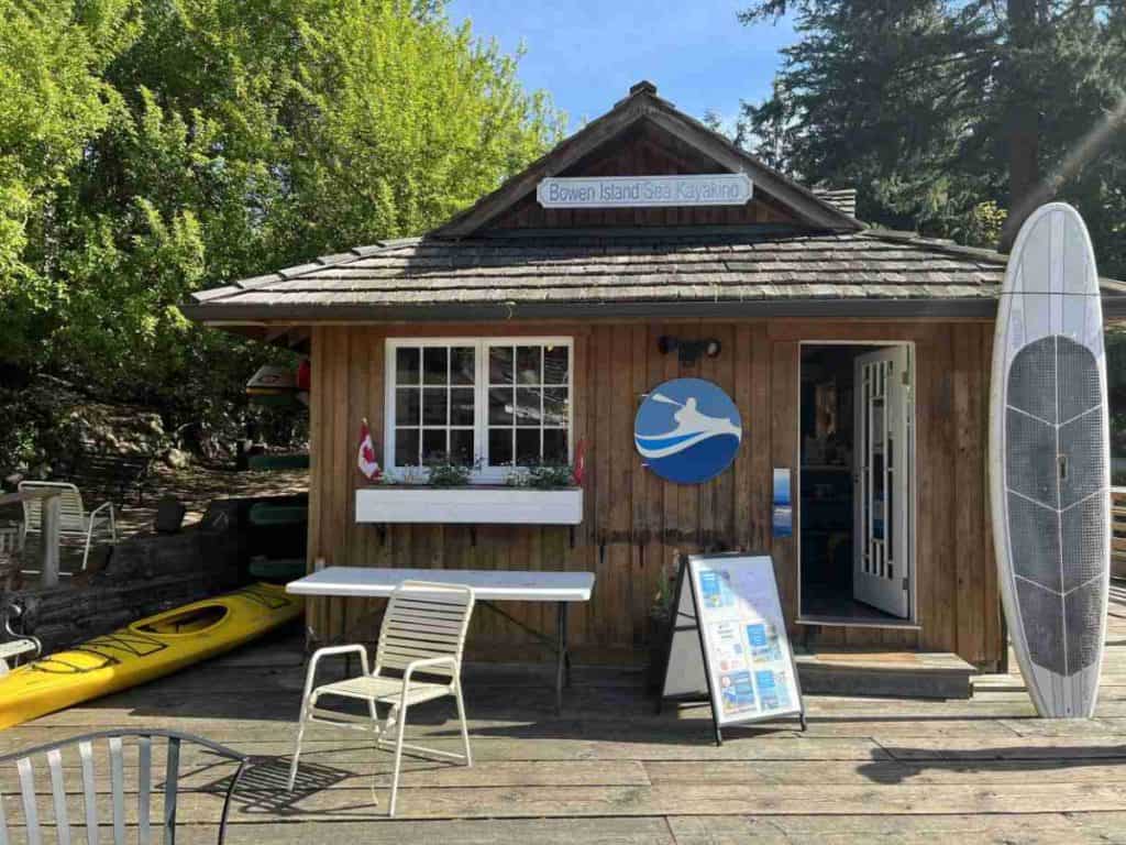 Things to do on Bowen Island - sea kayaking
