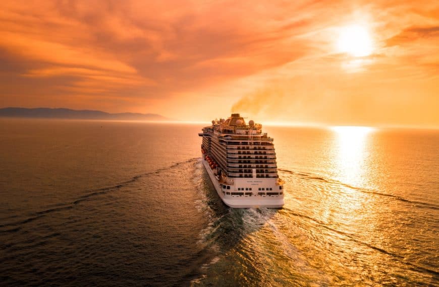 white cruise ship