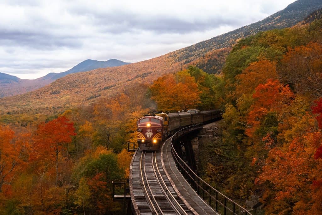 things to do in New Hampshire - scenic train rides