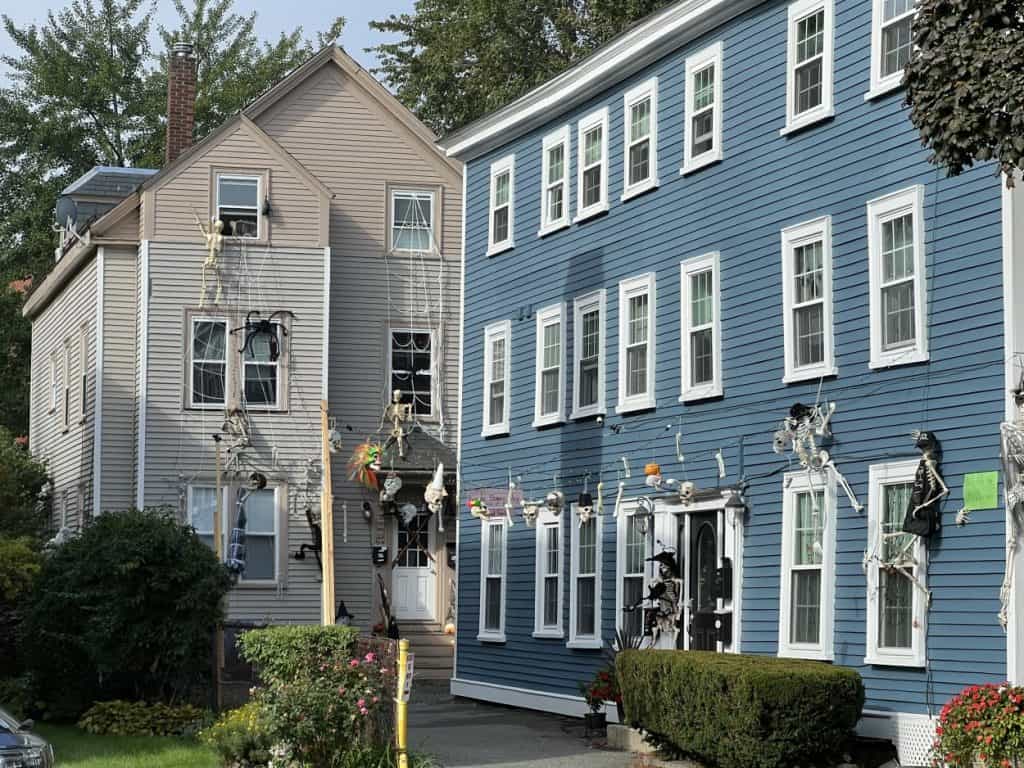 Houses in Salem in October