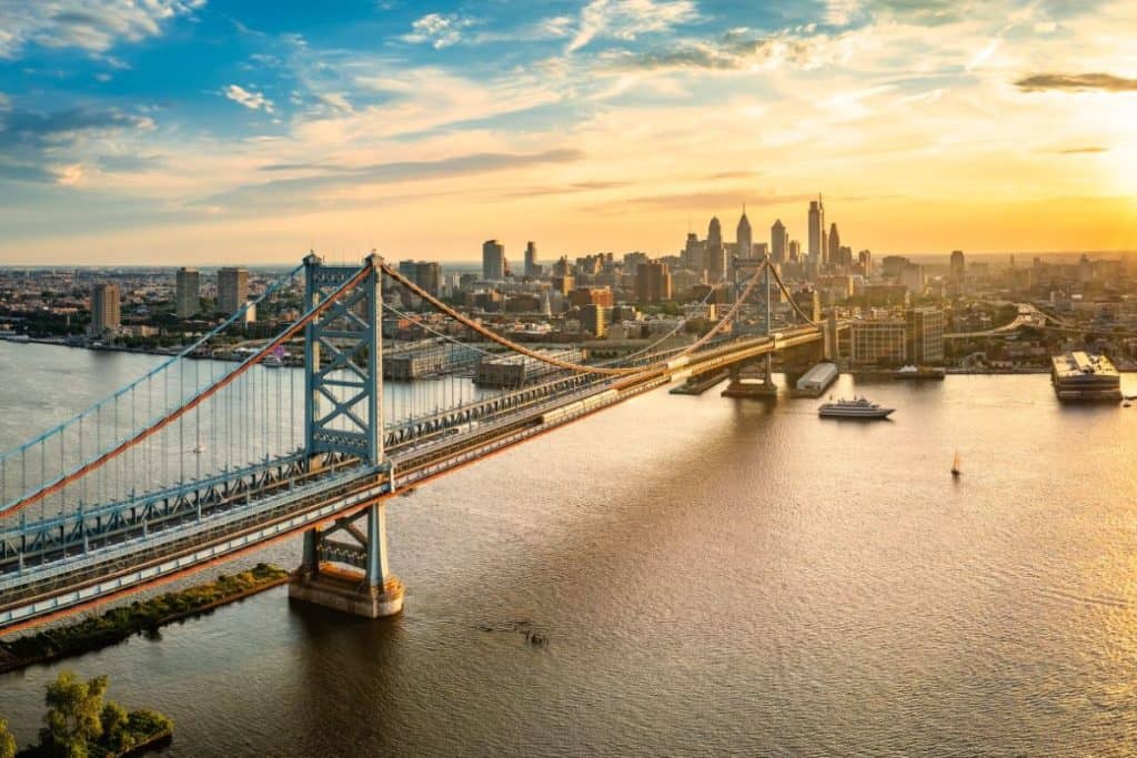 Free things to do in Philadelphia - Benjamin Franklin Bridge pedestrian walkway