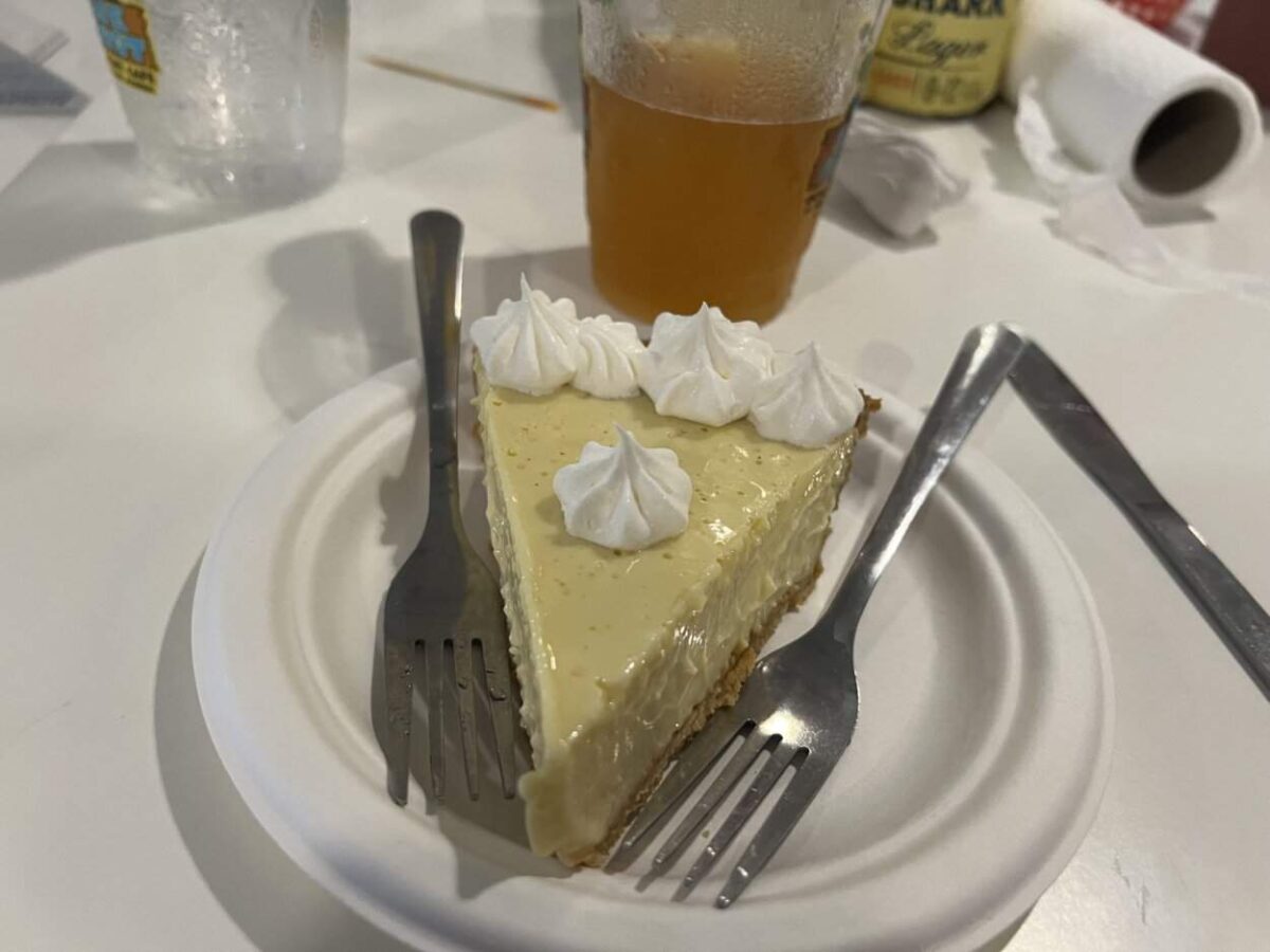 A plate of key lime pie