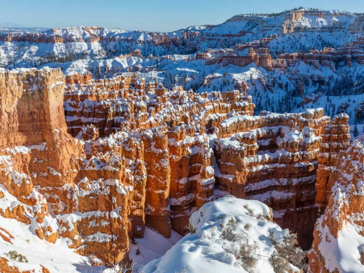 Snow covers hoodoos in Bryce Canyon